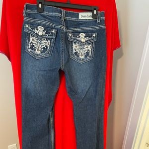 Brand: Denim Couture (Blue)                                             Size: 29